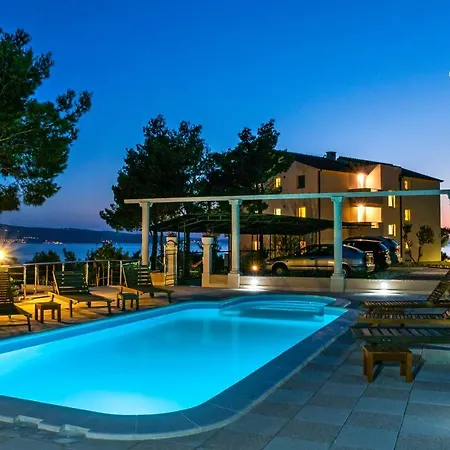 The Pine Resort, 3 Apartment *